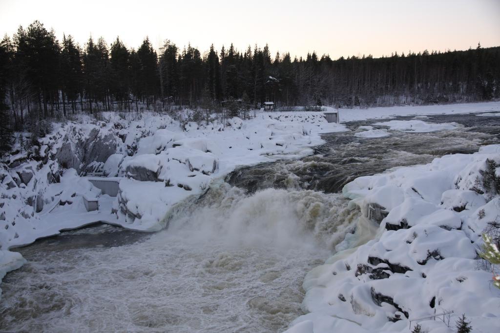 Jockfall Fishing And Activities - Oeverkalix Eksteriør billede